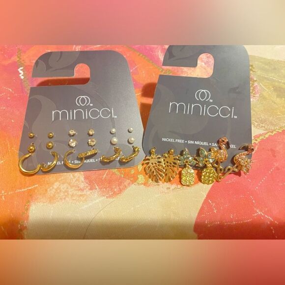 - 🛍️Women minicci jewelry Bundle elegant super cute fashion nickel free Ea… - Picture 3 of 7